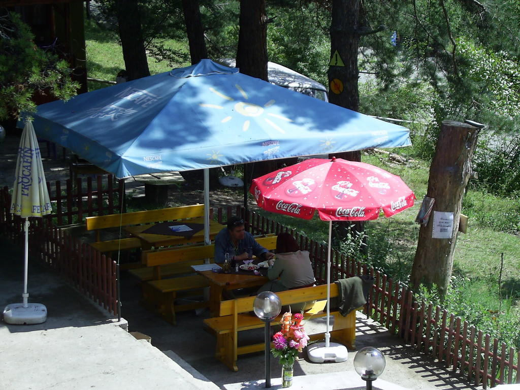 Family Hotel Shisharka 바타크 외부 사진